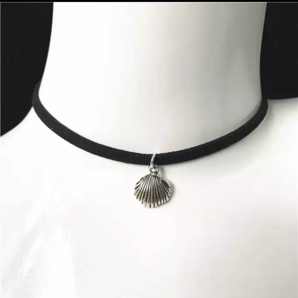 🌺Black Velvet Choker 🌺